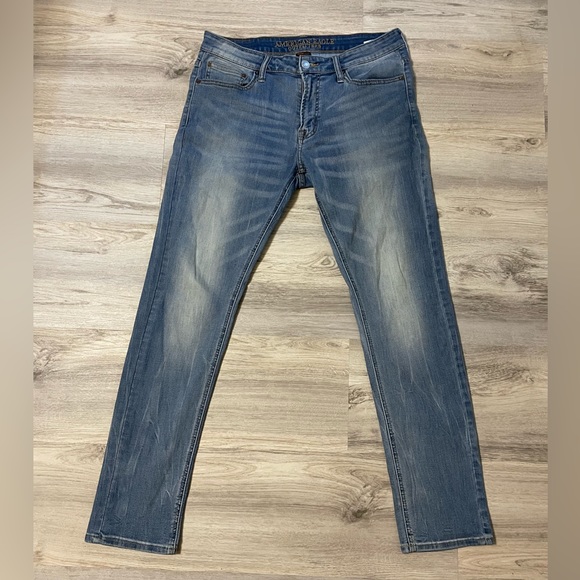 American Eagle Outfitters Other - American Eagle Outfitters Active Flex Light Wash Distressed Skinny Jeans
